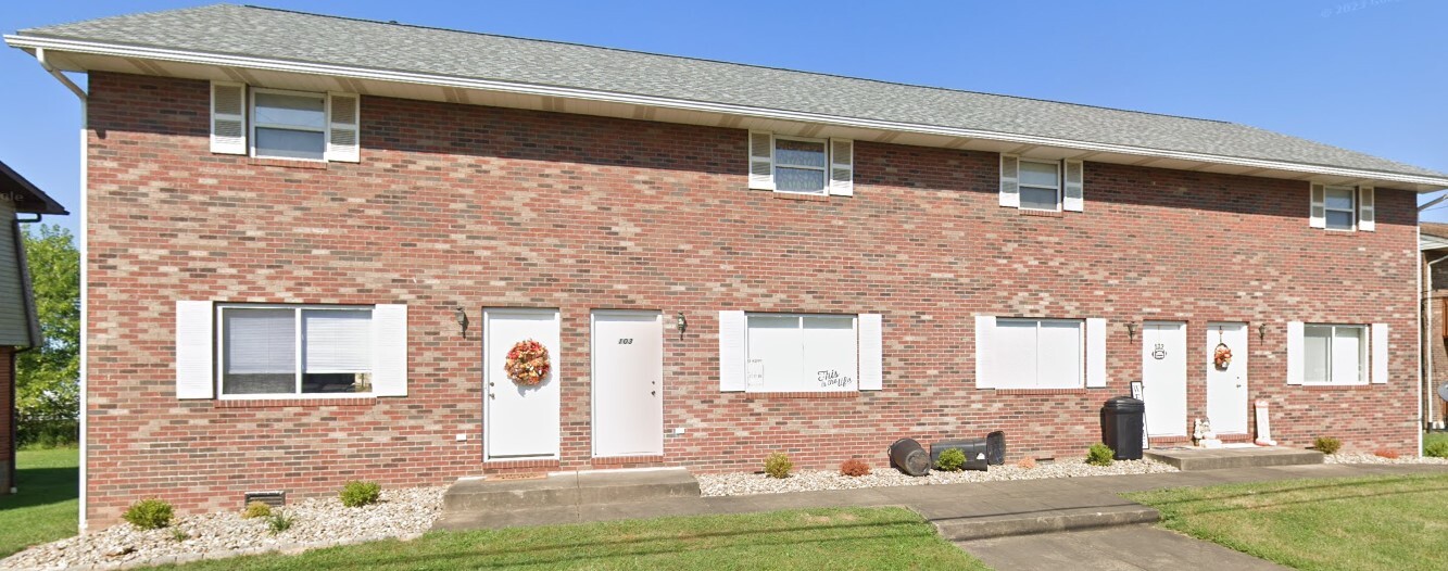 Wildwood Townhouses in Parkersburg, WV - Building Photo