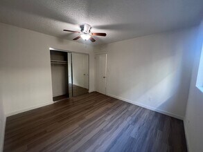 343 Playa Del Sur St in San Diego, CA - Building Photo - Building Photo