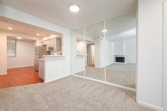 2601 Marilee Ln, Unit 3 in Houston, TX - Building Photo - Building Photo