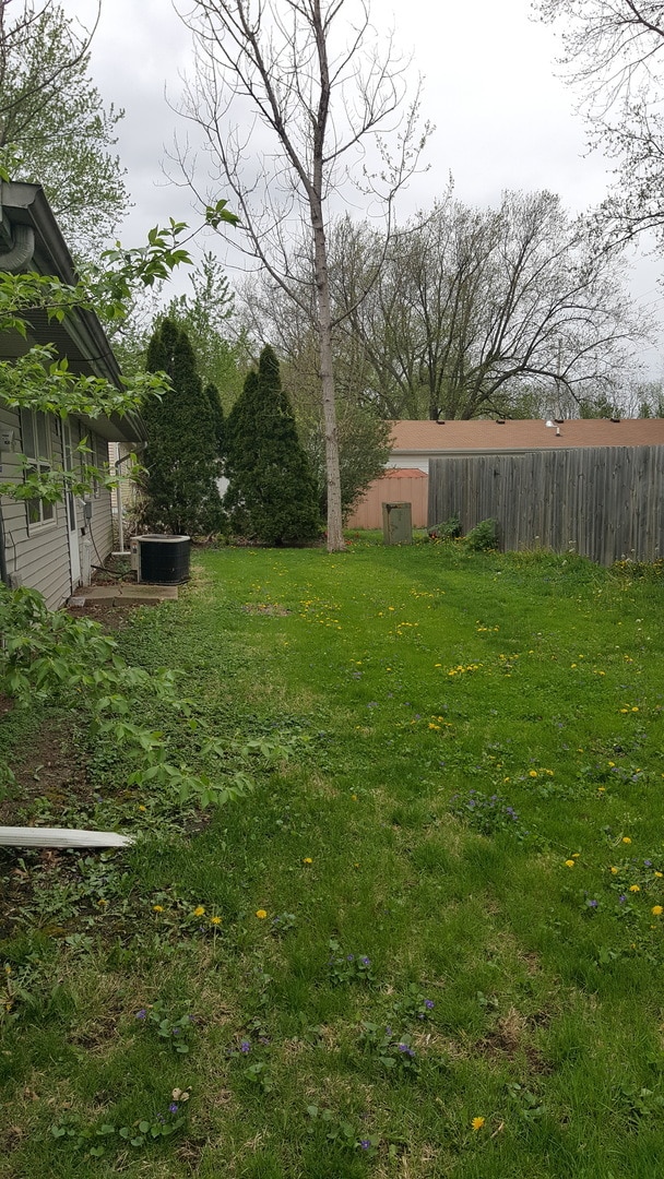 3206 Ridgewood Dr in Champaign, IL - Building Photo - Building Photo