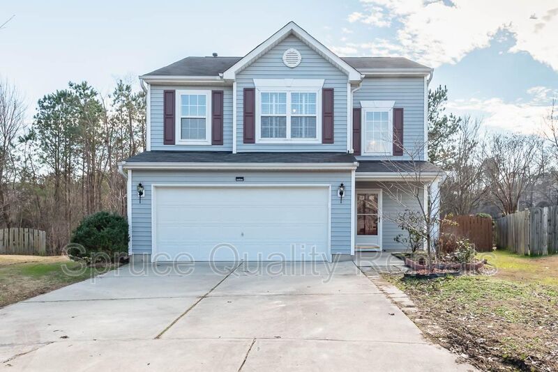 11 Kingfisher Way in Durham, NC - Building Photo