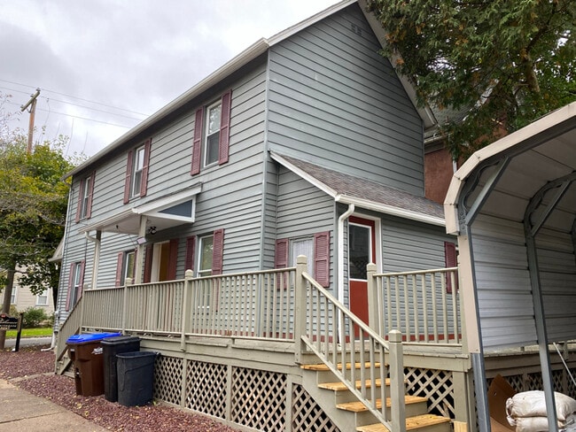 202 11th St in Franklin, PA - Building Photo - Building Photo