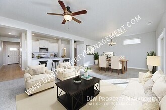 2351 E Danzee Dr in Boise, ID - Building Photo - Building Photo