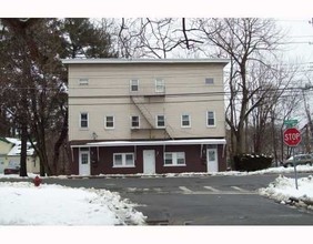 53 N Montgomery St in Walden, NY - Building Photo - Building Photo