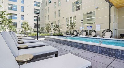 360 W 200 S in Salt Lake City, UT - Building Photo - Building Photo