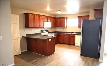 200 S Mount Charleston Dr E in Pahrump, NV - Building Photo - Building Photo