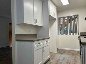 5430 Corteen Pl in Los Angeles, CA - Building Photo - Building Photo