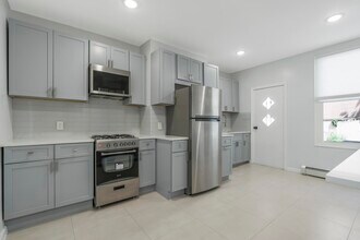 120 36th St in Union City, NJ - Building Photo - Building Photo