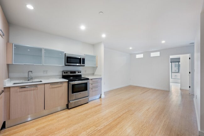 691 Massachusetts Ave, Unit 408R