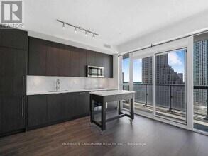 38-1638 Iannuzzi St in Toronto, ON - Building Photo - Building Photo