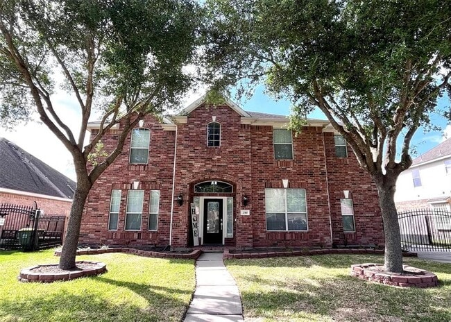 property at 2310 Da Vinci Dr