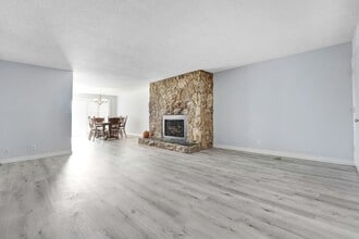 12246 Montana Ave in Los Angeles, CA - Building Photo - Building Photo