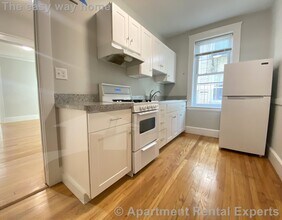 156-158 Summer St in Somerville, MA - Building Photo - Building Photo