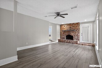 17805 Villa Way Dr in Spring, TX - Building Photo - Building Photo