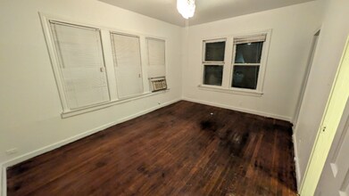 404 Club Dr in San Antonio, TX - Building Photo - Building Photo