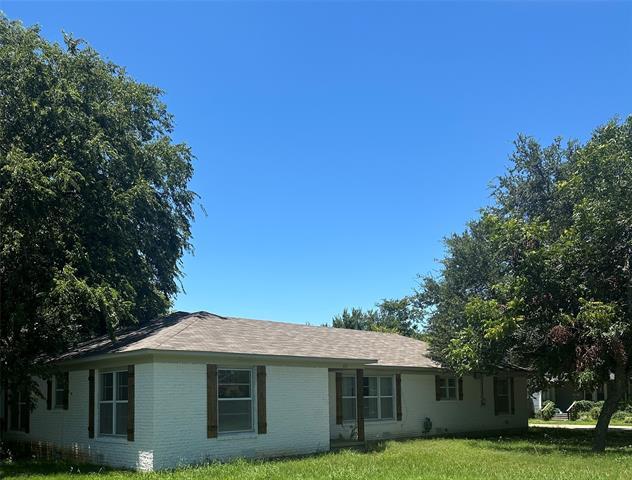 413 S Tyler St in McGregor, TX - Building Photo - Building Photo