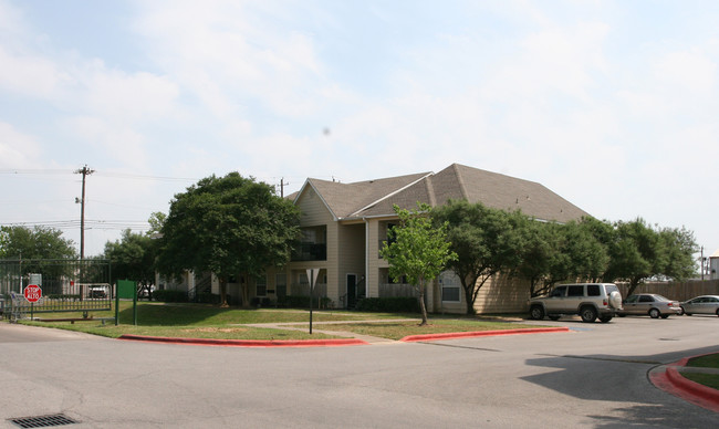 Eastend Apartments in Houston, TX - Building Photo - Building Photo