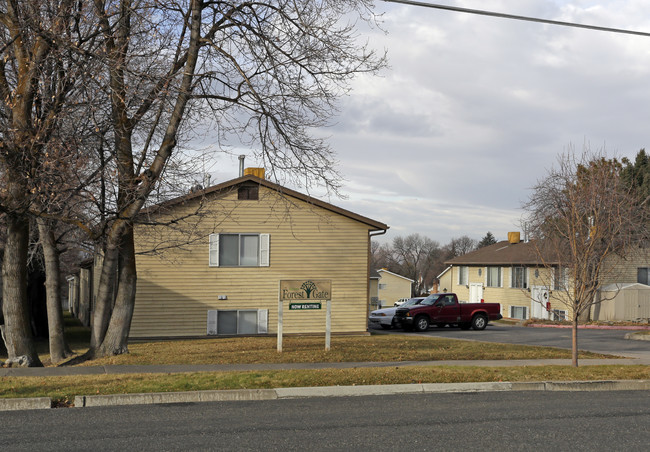 Forest Gate Apartments in Logan, UT - Building Photo - Building Photo