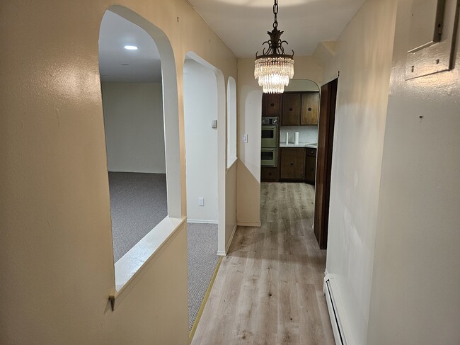 7214 Bergen Ct, Unit #2 in Brooklyn, NY - Foto de edificio - Building Photo