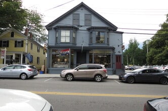 24 Water St, Unit 3 in Exeter, NH - Building Photo - Building Photo