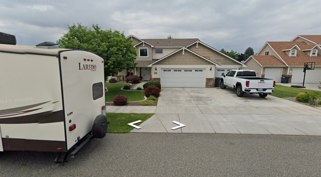 property at 4112 Fernwood Ln