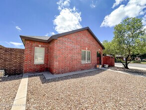 5025 55th St in Lubbock, TX - Building Photo - Building Photo