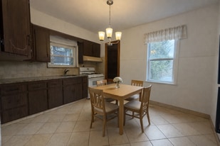 106 Glen Ridge Ave, Unit 2 in Glen Ridge, NJ - Building Photo