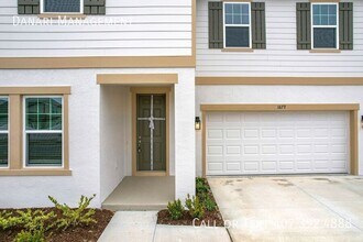 1679 Meadowlark Dr in Deltona, FL - Building Photo - Building Photo