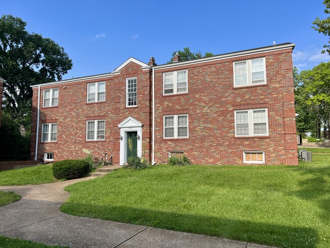 7627 Delmar Blvd, Unit 1S in University City, MO - Building Photo - Building Photo