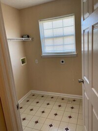 1917 S Woodland Dr photo'