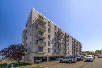 281 Park St in Hackensack, NJ - Building Photo - Building Photo