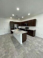 4466 Longwood Lake Sq in Westlake, FL - Building Photo - Building Photo