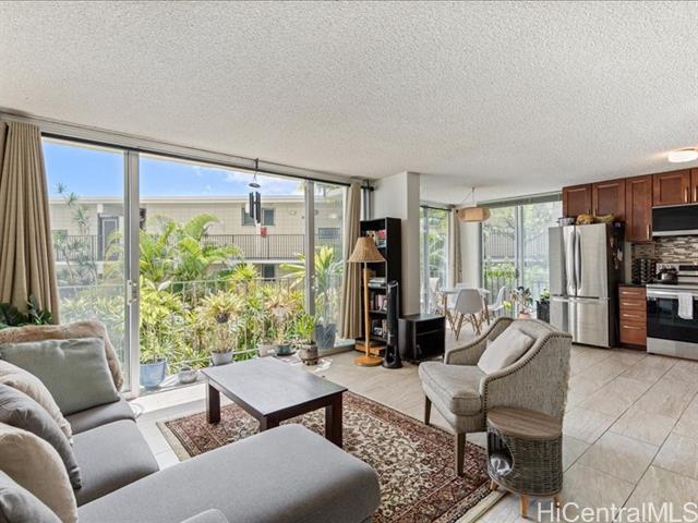 property at 1634 Makiki St
