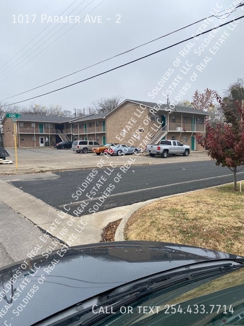 property at 1017 Parmer Ave