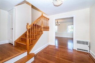 11 Montrose Rd in Scarsdale, NY - Building Photo - Building Photo