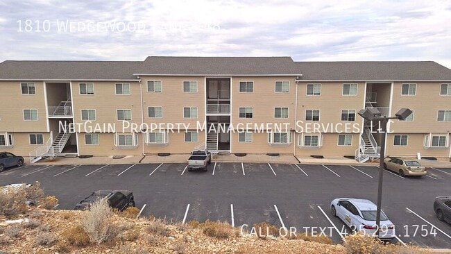 property at 1810 Wedgewood Ln