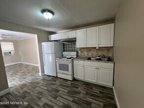 232 Chelsea St in Jacksonville, FL - Building Photo - Building Photo