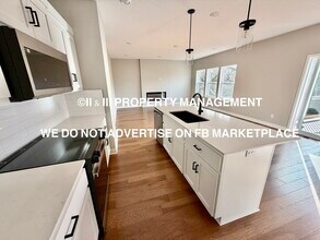 18755 W 188th Ter in Spring Hill, KS - Building Photo - Building Photo