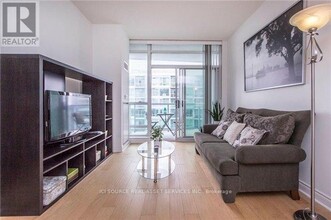 1900-1900 Lake Shore Blvd W in Toronto, ON - Building Photo - Building Photo