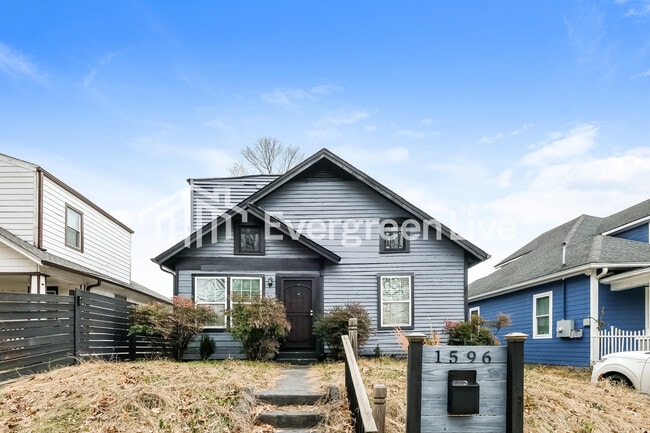 property at 1596 Jonesboro Rd SE