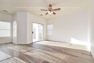 7685 Morning Lake Dr in Las Vegas, NV - Foto de edificio - Building Photo