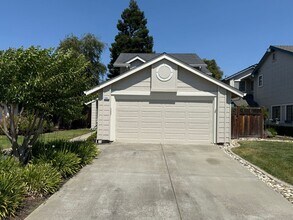 3561 Helen Dr in Pleasanton, CA - Building Photo - Building Photo