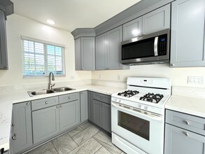 7593 Hyssop Dr in Rancho Cucamonga, CA - Building Photo - Building Photo