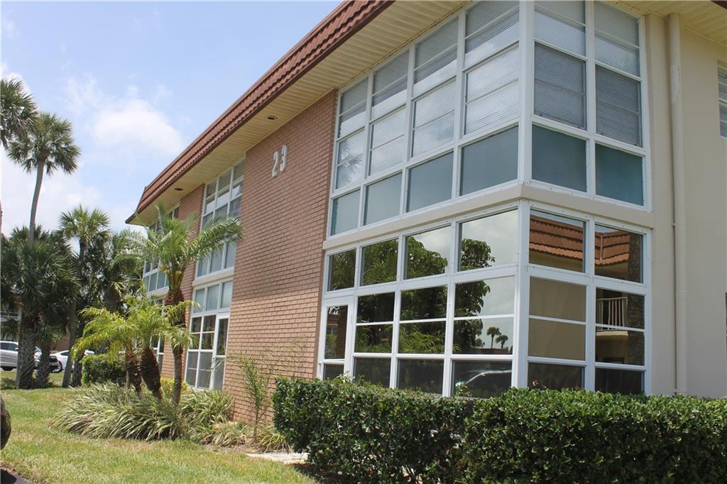 23 Vista Gardens Trail in Vero Beach, FL - Building Photo