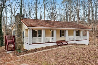 182 Oak Forest Dr in Canton, GA - Building Photo - Building Photo