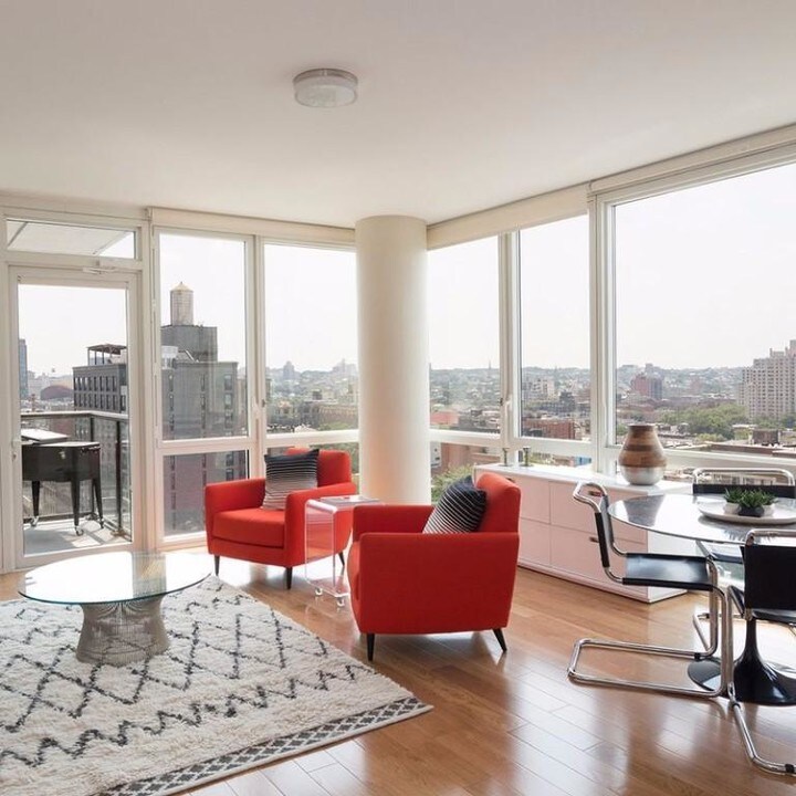 33 Bond St in New York, NY - Building Photo