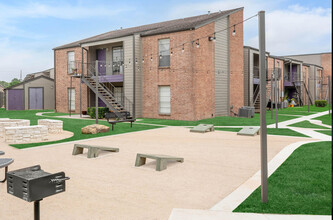 Willow Bend Apartments in Houston, TX - Building Photo - Building Photo