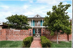 French Quarter Apartments