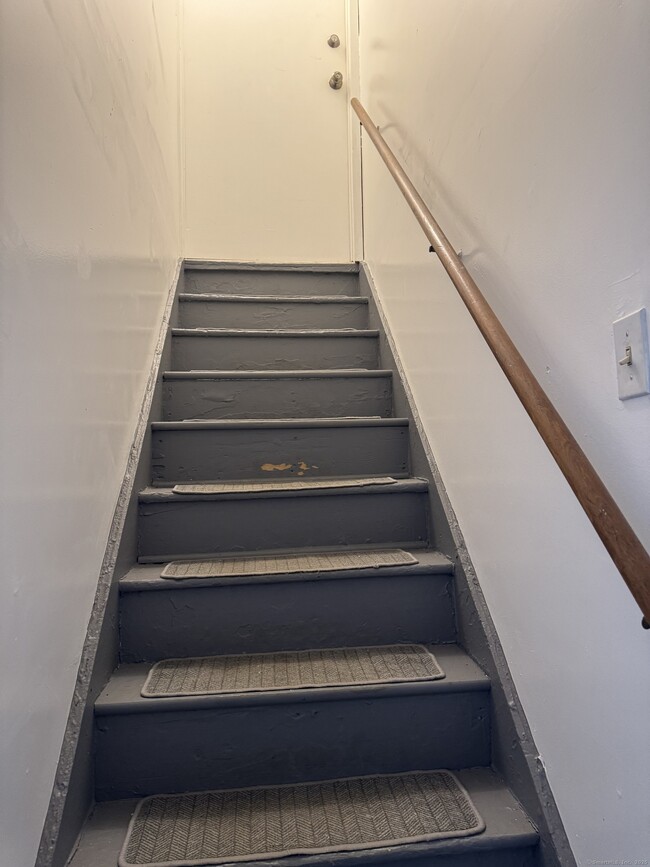 28-30 Compton St in New Haven, CT - Building Photo - Building Photo