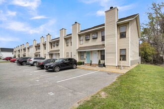 206 Pine Shadow Dr in Goose Creek, SC - Building Photo - Building Photo